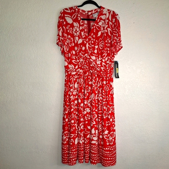 Jessica Howard Red White Floral Border Print V-Neck Short Sleeved 16W - Picture 1 of 11